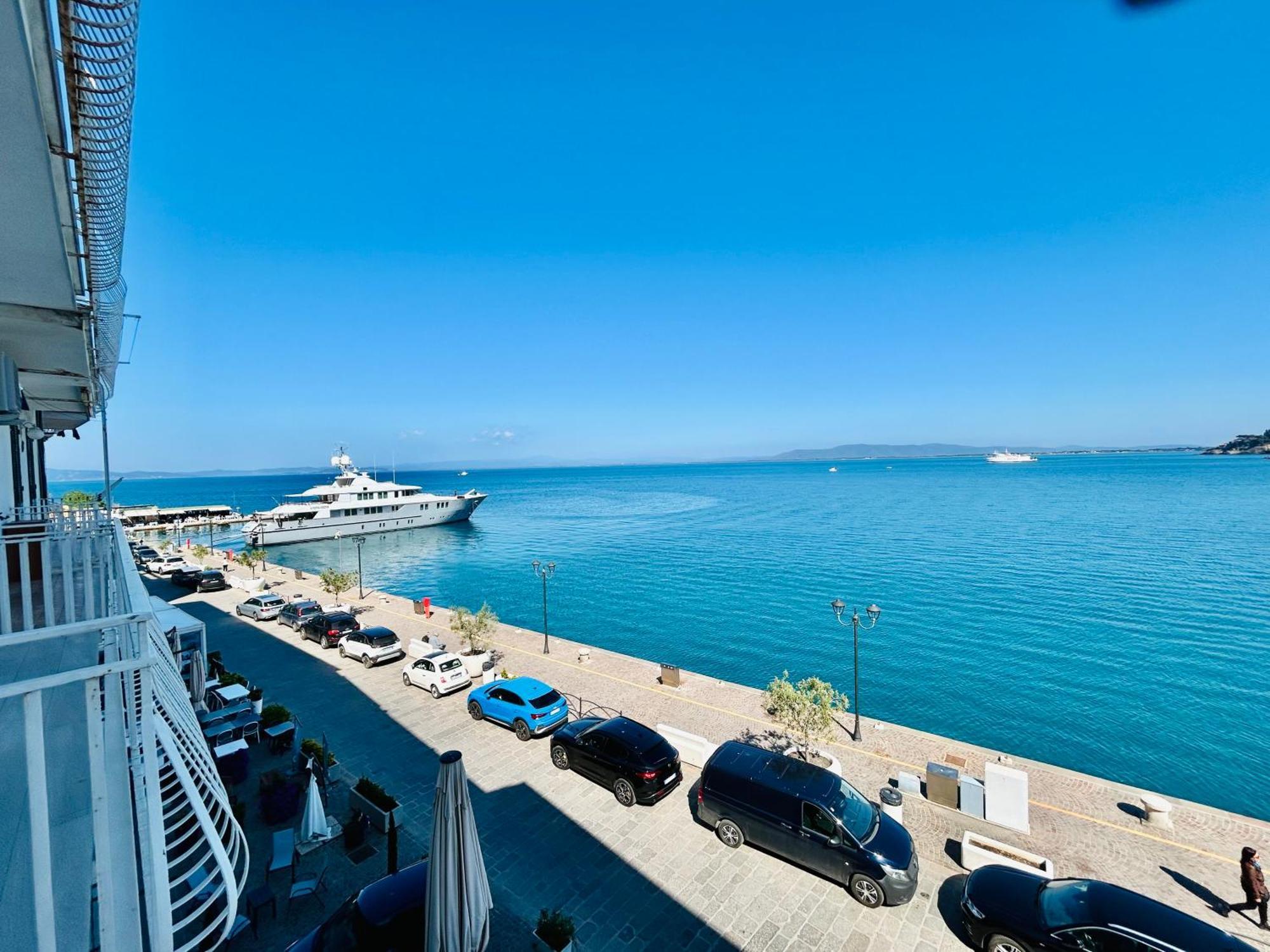 Molo 28 Beach Parking Ac Porto Santo Stefano  Esterno foto